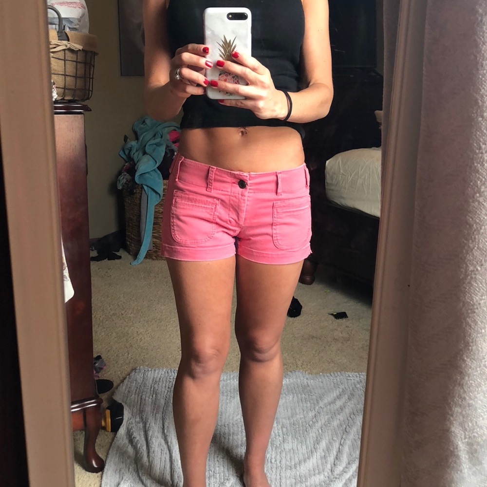Coral American Eagle AE shorts